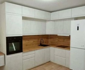 Модульная кухня Бруклин 2.4 x 2 м (Бетон белый) в Якутске - yakutsk.katalogmebeli.com | фото 15
